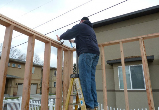Wall-Raising-019