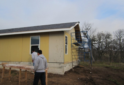 AustinHabitatBuildBlitzMonday04 782p