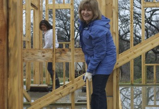 AustinHabitatBuildBlitzSaturday05 782p