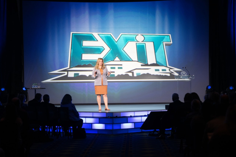 23ExitThurs_0039.jpg