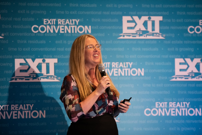 23ExitThurs_0191.jpg