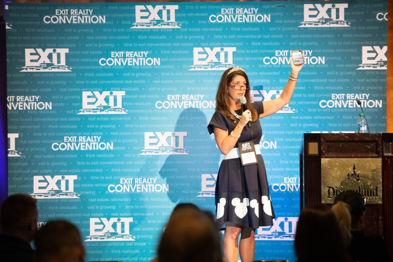 23ExitThurs_0274.jpg