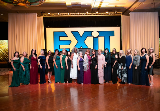 24ExitWedPM 0537